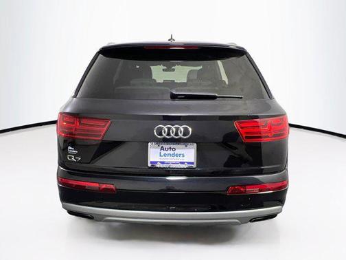 2019 Audi Q7 45 Premium Plus