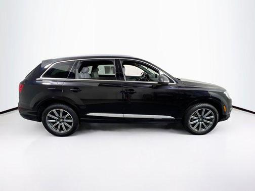 2019 Audi Q7 45 Premium Plus