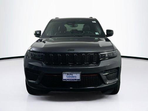 2022 Jeep Grand Cherokee Altitude