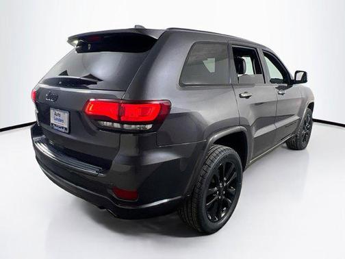 2021 Jeep Grand Cherokee Laredo