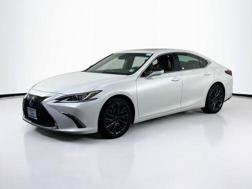 Eminent White Pearl 2019 Lexus ES 350 Base