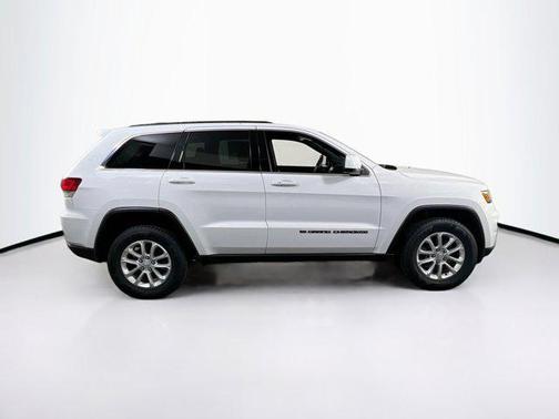 2022 Jeep Grand Cherokee Laredo