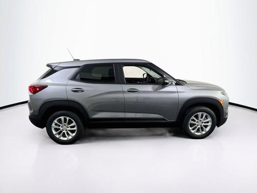 Sterling Gray Metallic 2026 Chevrolet Trailblazer LS