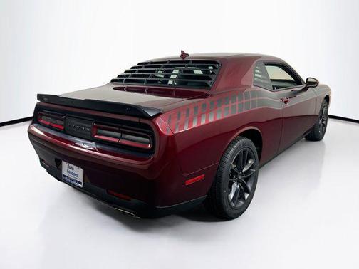 2022 Dodge Challenger SXT
