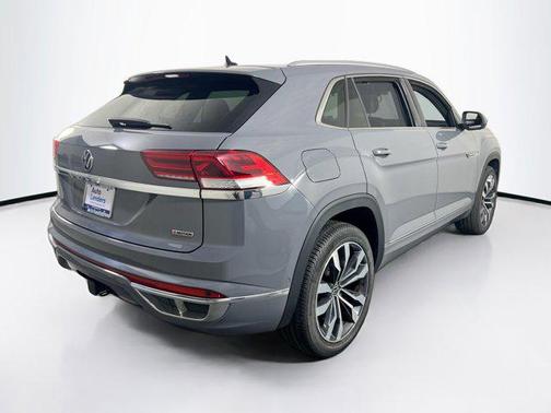 2022 Volkswagen Atlas Cross Sport 3.6L V6 SEL Premium R-Line
