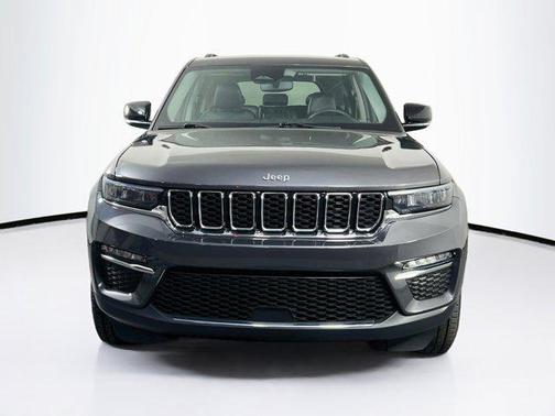 Baltic Gray Metallic Clearcoat 2023 Jeep Grand Cherokee Limited