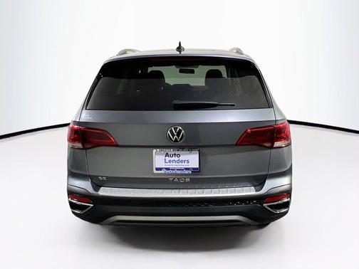Platinum Gray Metallic 2022 Volkswagen Taos 1.5T SE