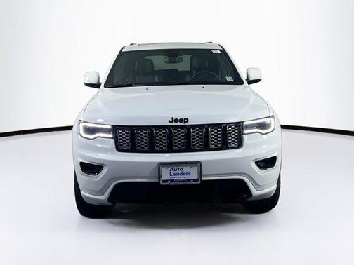 2022 Jeep Grand Cherokee Laredo
