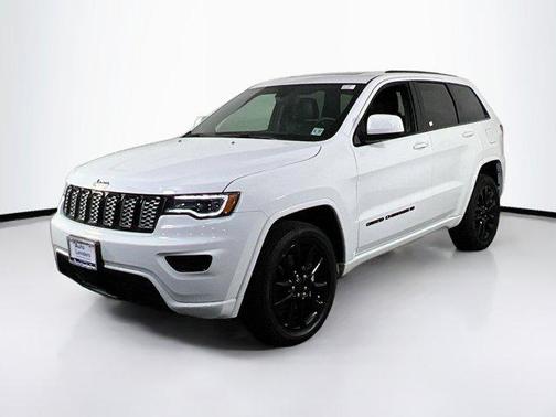 2022 Jeep Grand Cherokee Laredo