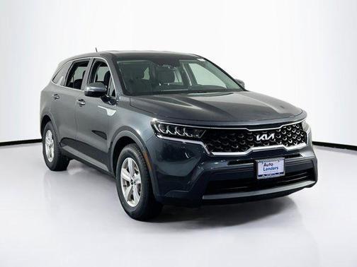 2022 Kia Sorento LX