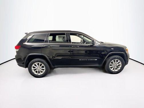 2022 Jeep Grand Cherokee Laredo