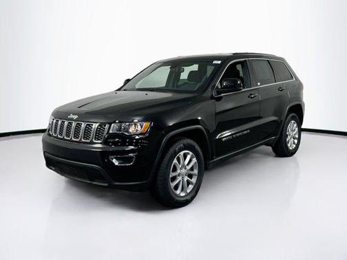 2022 Jeep Grand Cherokee Laredo