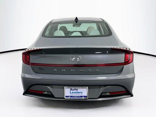 2023 Hyundai SONATA SE