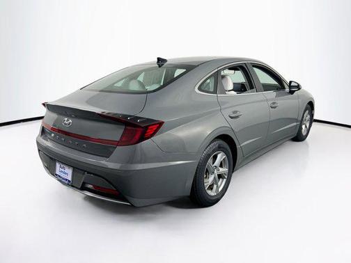 2023 Hyundai SONATA SE