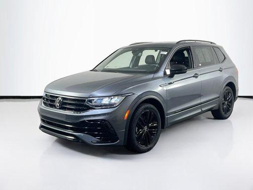 2022 Volkswagen Tiguan 2.0T SE R-Line Black
