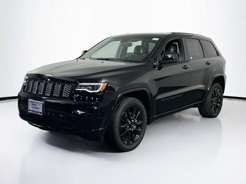 2022 Jeep Grand Cherokee Laredo