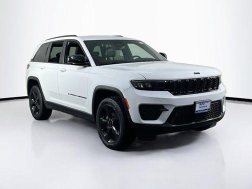 Bright White Clearcoat 2023 Jeep Grand Cherokee Altitude