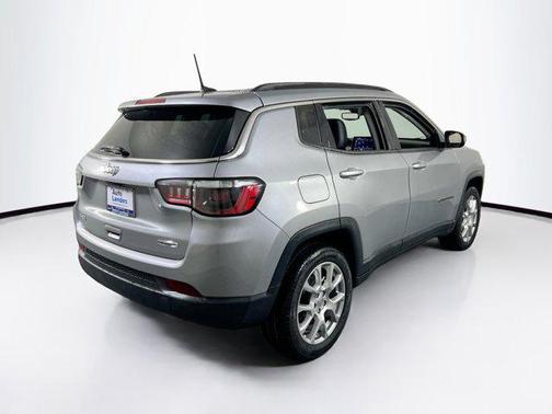 Billet Silver Metallic Clearcoat 2022 Jeep Compass Latitude Lux