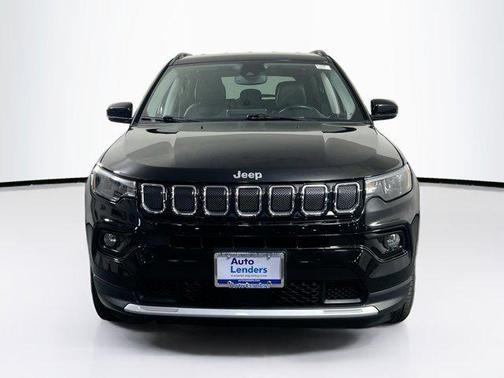 Diamond Black Crystal Pearlcoat 2022 Jeep Compass Limited