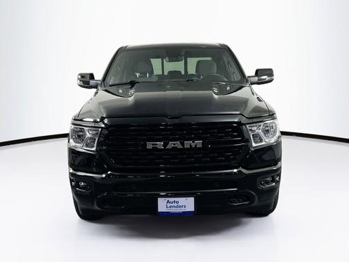 Diamond Black Crystal Pearlcoat 2023 RAM 1500 Big Horn/Lone Star