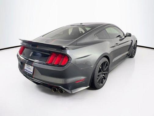 2017 Ford Shelby GT350 Base