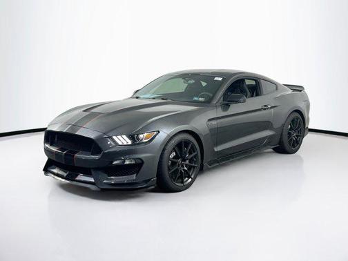 2017 Ford Shelby GT350 Base