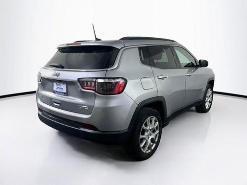 Billet Silver Metallic Clearcoat 2022 Jeep Compass Latitude Lux