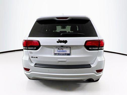 2022 Jeep Grand Cherokee Laredo