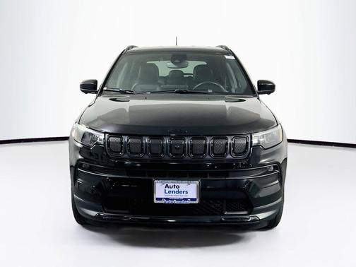 Diamond Black Crystal Pearlcoat 2022 Jeep Compass Latitude