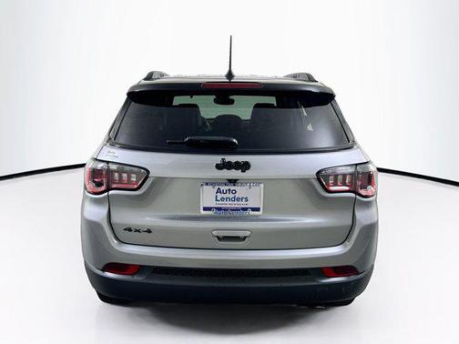 Billet Silver Metallic Clearcoat 2022 Jeep Compass Latitude