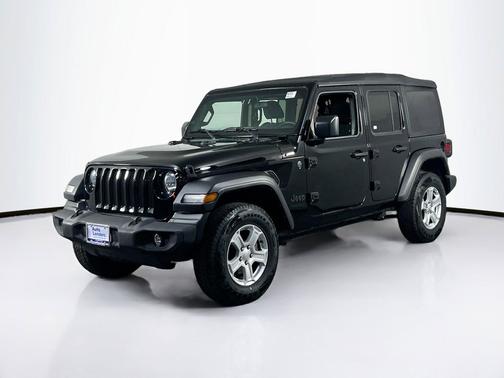 Black Clearcoat 2022 Jeep Wrangler Unlimited Sport