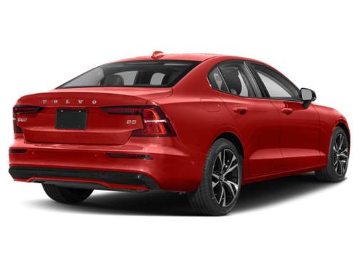 2023 Volvo S60 B5 Core Dark Theme