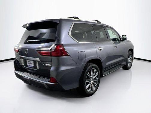 2016 Lexus LX 570 Base