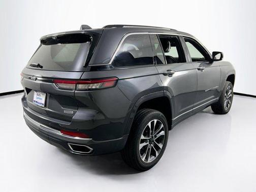 2022 Jeep Grand Cherokee Overland