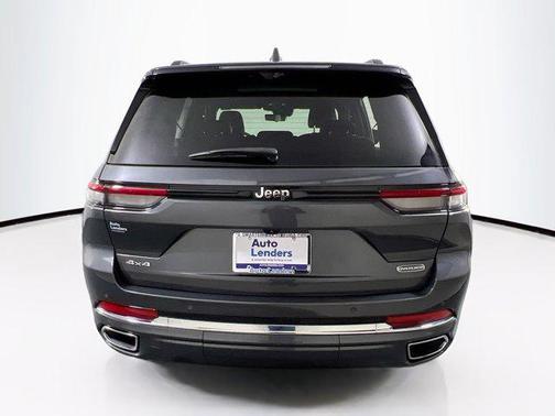 2022 Jeep Grand Cherokee Overland