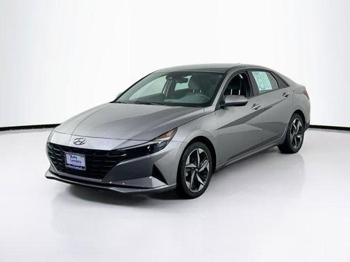 Fluid Metal 2023 Hyundai ELANTRA SEL