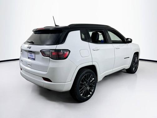 Bright White Clearcoat 2022 Jeep Compass High Altitude