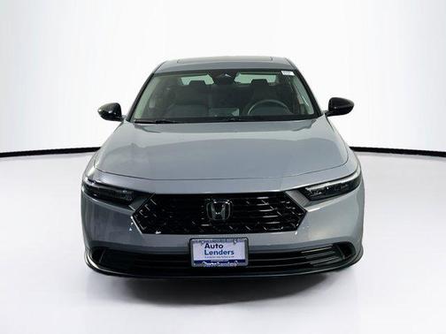 Urban Gray Pearl 2025 Honda Accord SE