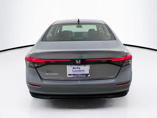 Urban Gray Pearl 2025 Honda Accord SE
