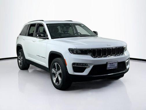Bright White Clearcoat 2023 Jeep Grand Cherokee Limited