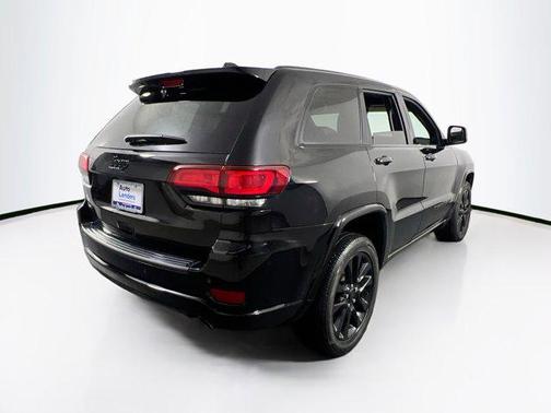 2022 Jeep Grand Cherokee Laredo