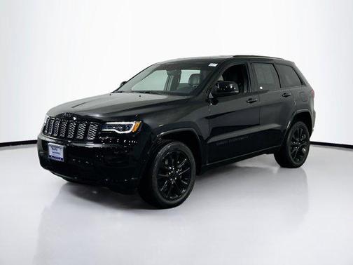 2022 Jeep Grand Cherokee Laredo