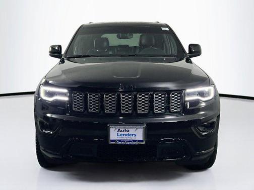 2022 Jeep Grand Cherokee Laredo