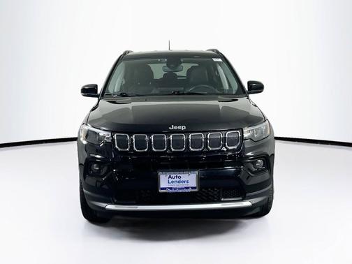 Diamond Black Crystal Pearlcoat 2022 Jeep Compass Limited