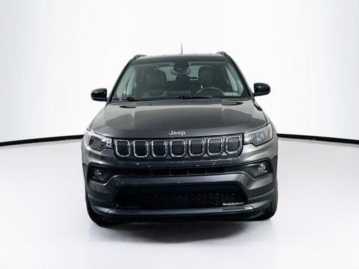 Granite Crystal Metallic Clearcoat 2022 Jeep Compass Latitude