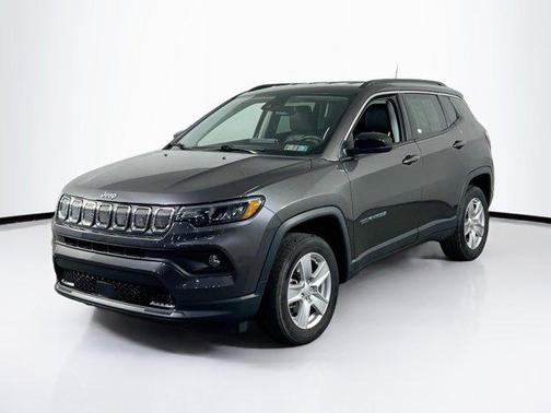 Granite Crystal Metallic Clearcoat 2022 Jeep Compass Latitude