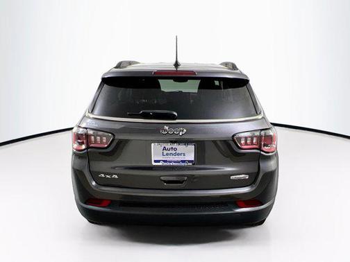 Granite Crystal Metallic Clearcoat 2022 Jeep Compass Latitude