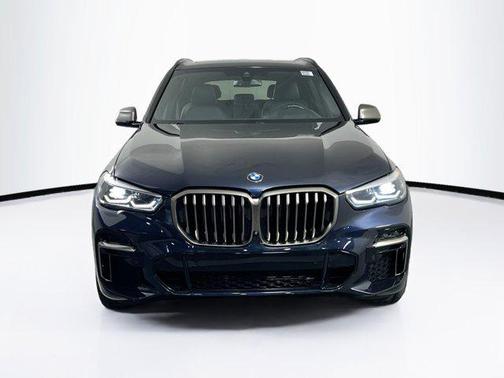 2022 BMW X5 M50i