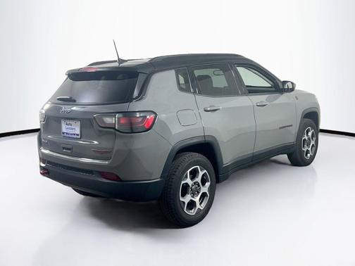 Sting-Gray Clearcoat 2022 Jeep Compass Trailhawk