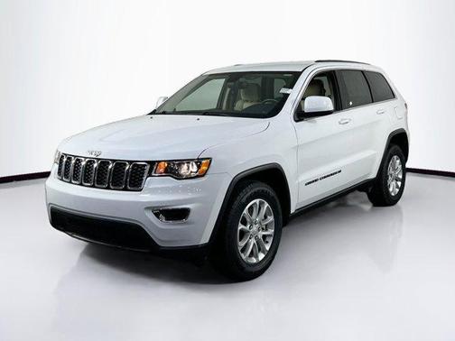 2022 Jeep Grand Cherokee Laredo
